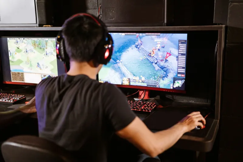 Invisible Handicap: What High-Refresh Monitors Do to Your Competition (And What You're Missing at 60fps)